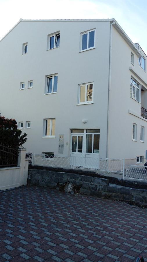 Apartman Lea Tucepi Bagian luar foto