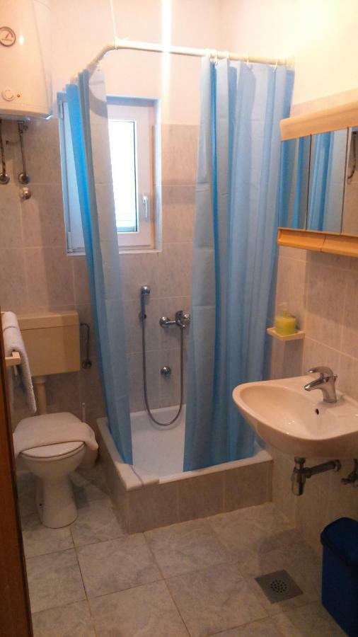 Apartman Lea Tucepi Bagian luar foto